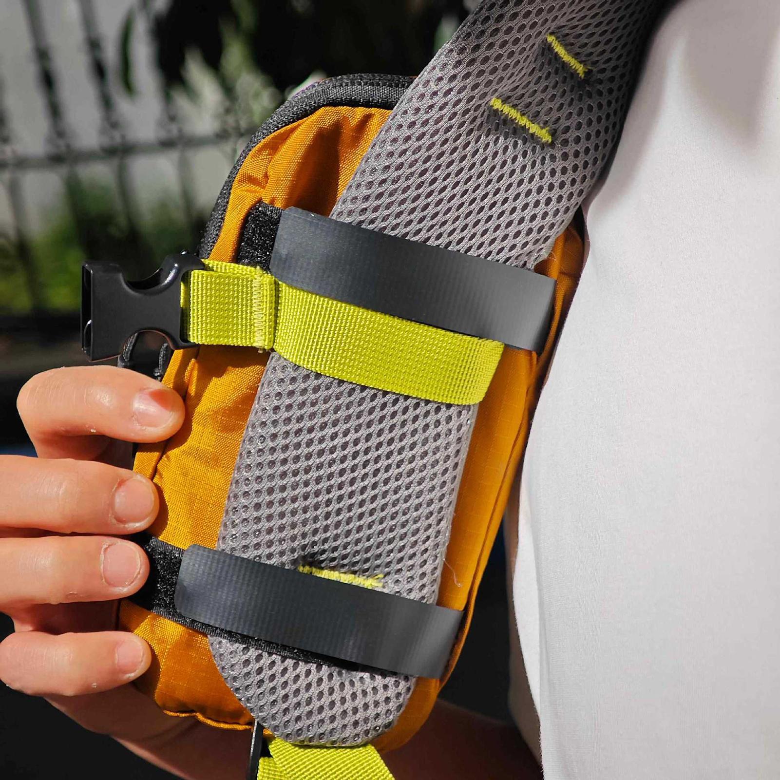 Soporte para teléfono de sende - Hiking Backpack Waterproof reseña y precio